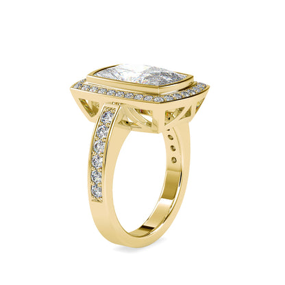 Royal Magnus Diamond Ring