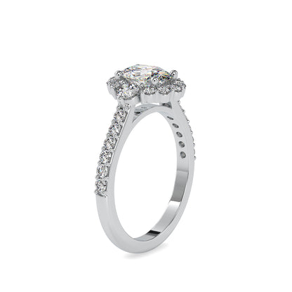 Dianty Stone Engagement Diamond Ring