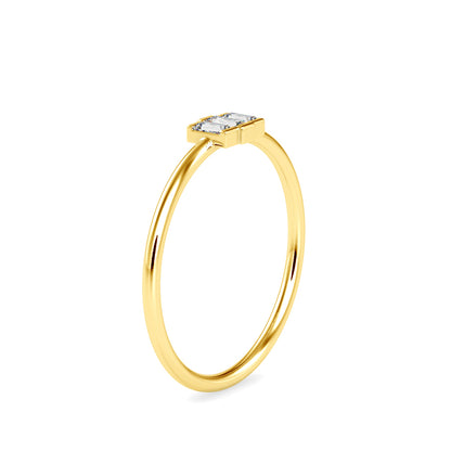 Trigona Baguette Diamond Ring