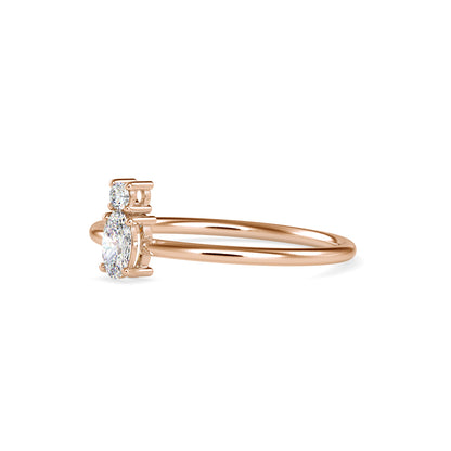 Oval Benign Diamond Ring