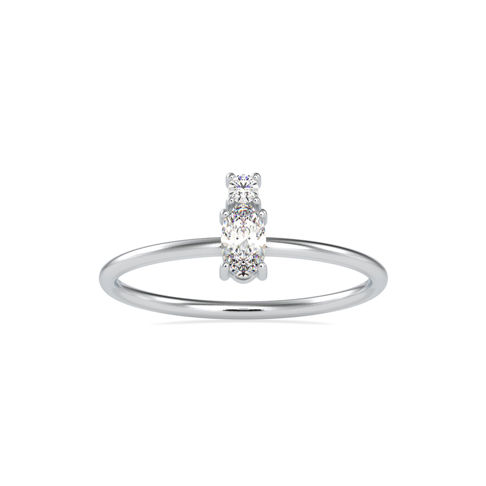 Oval Benign Diamond Ring