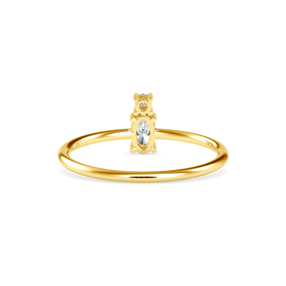 Oval Benign Diamond Ring