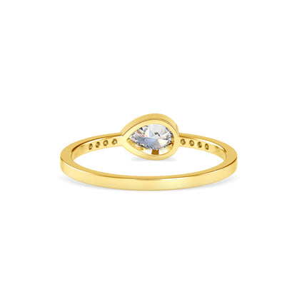 Gorgo Pear Diamond Ring