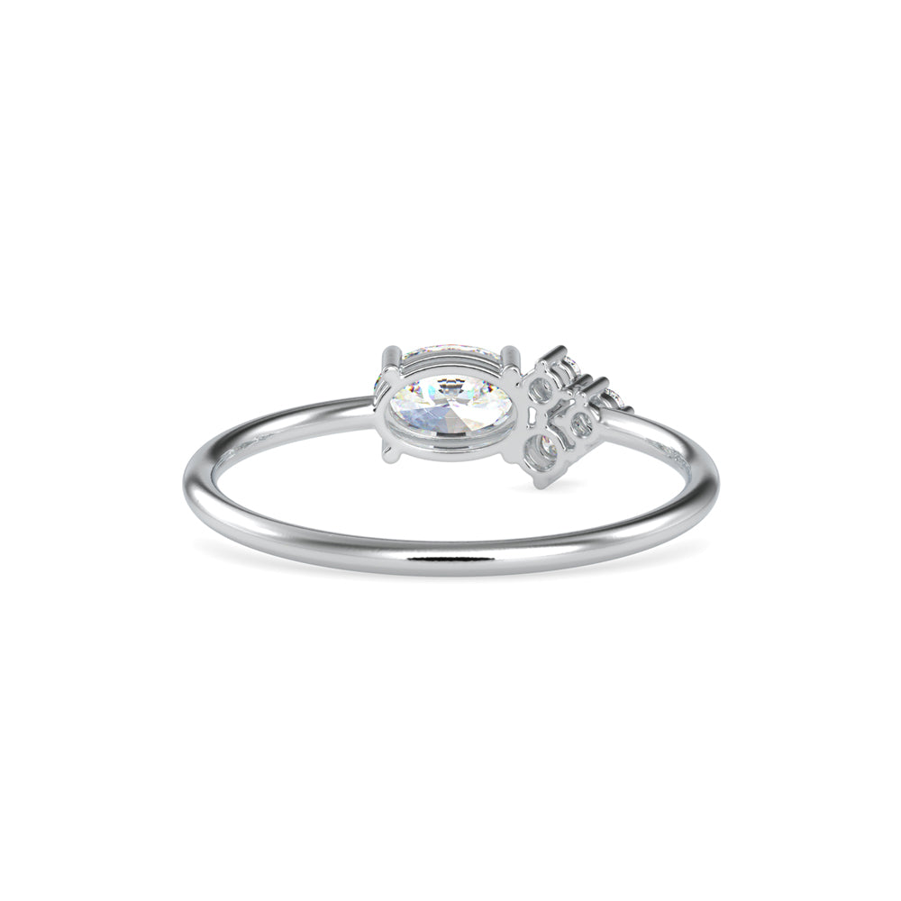 Oval Cicero Delicate Diamond Ring